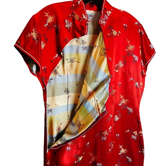 Vintage Red Satin Cheongsam Gown -β Sz. M/L - Picture 4 of 7